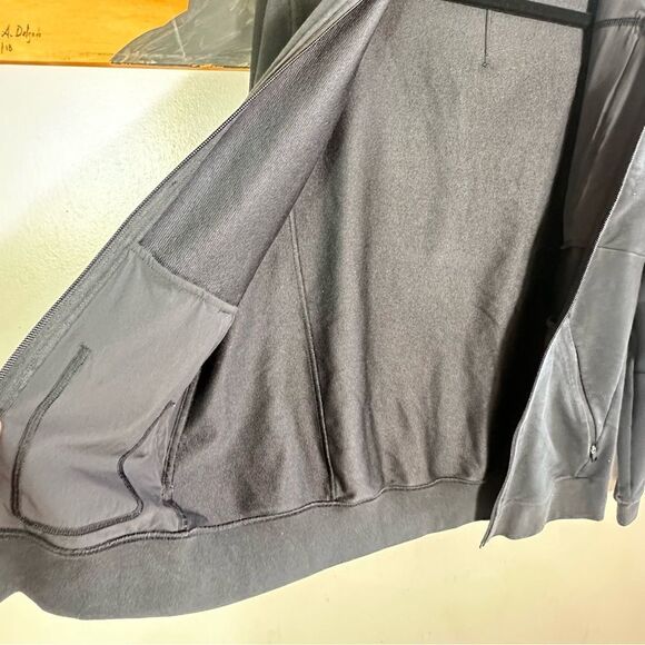 lululemon athletica Black Zip Up Jacket - Picture 8 of 9